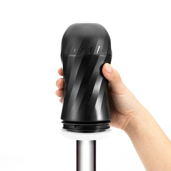 Masturbatore Air-Tech Twist Vacuum Cup Tickle di Tenga utilizzo